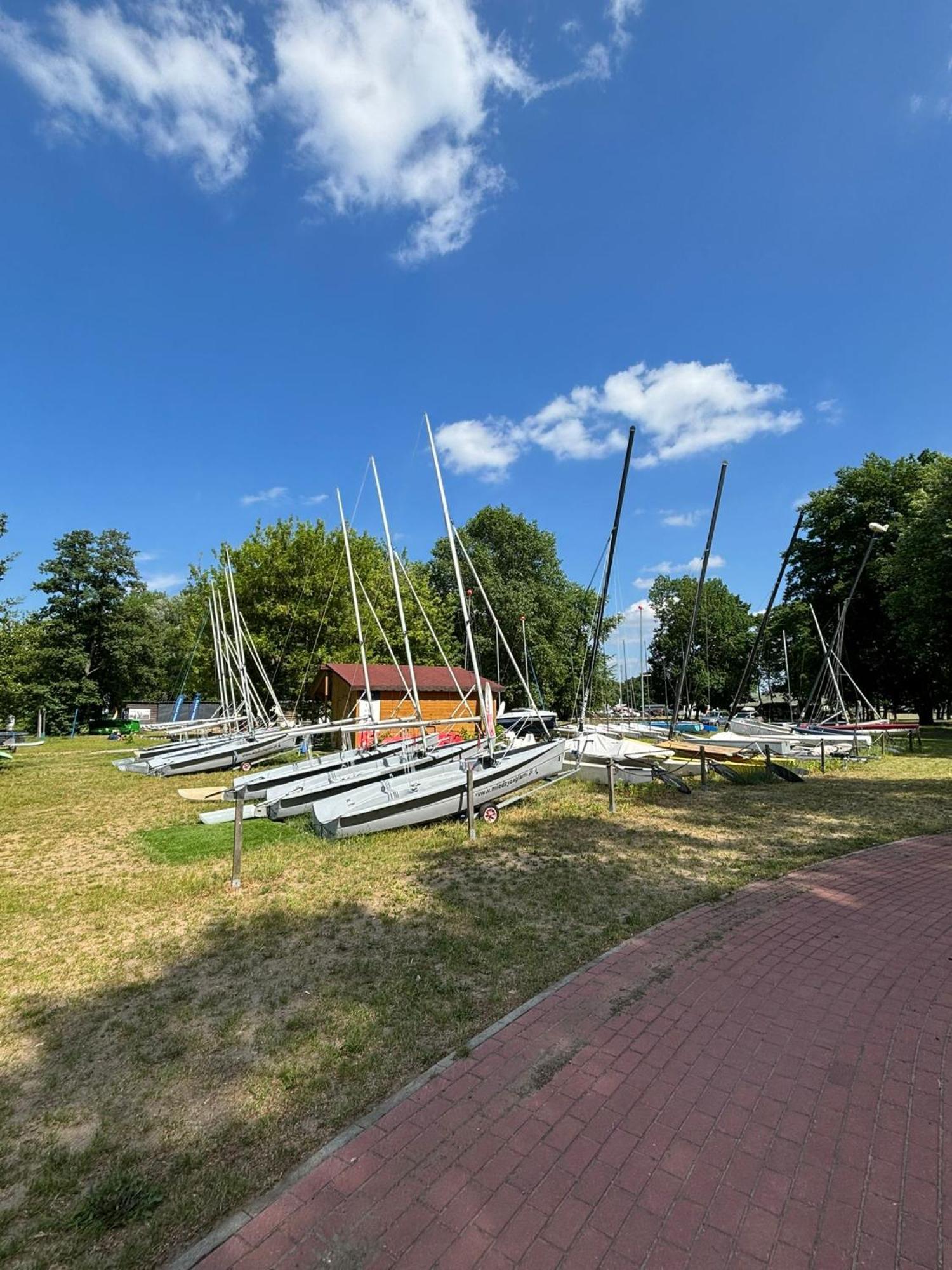 Domki nad Zalewem Kompleks rekreacyjno - wypoczynkowy Nieporęt - Pilawa Zewnętrze zdjęcie